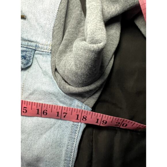 Hollister cropped denim jean jacket womens small y2k 2000s trendy rocker punk - Picture 6 of 7